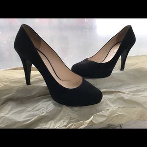 PRADA Noir Suede Pumps - 37 1/2